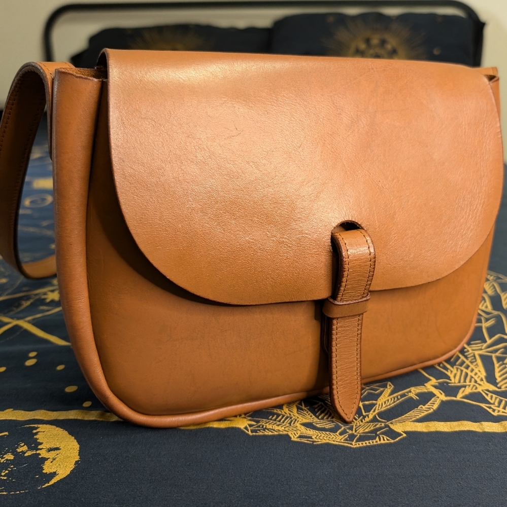 Mimi Berry of London Tan Peggy Leather Crossbody